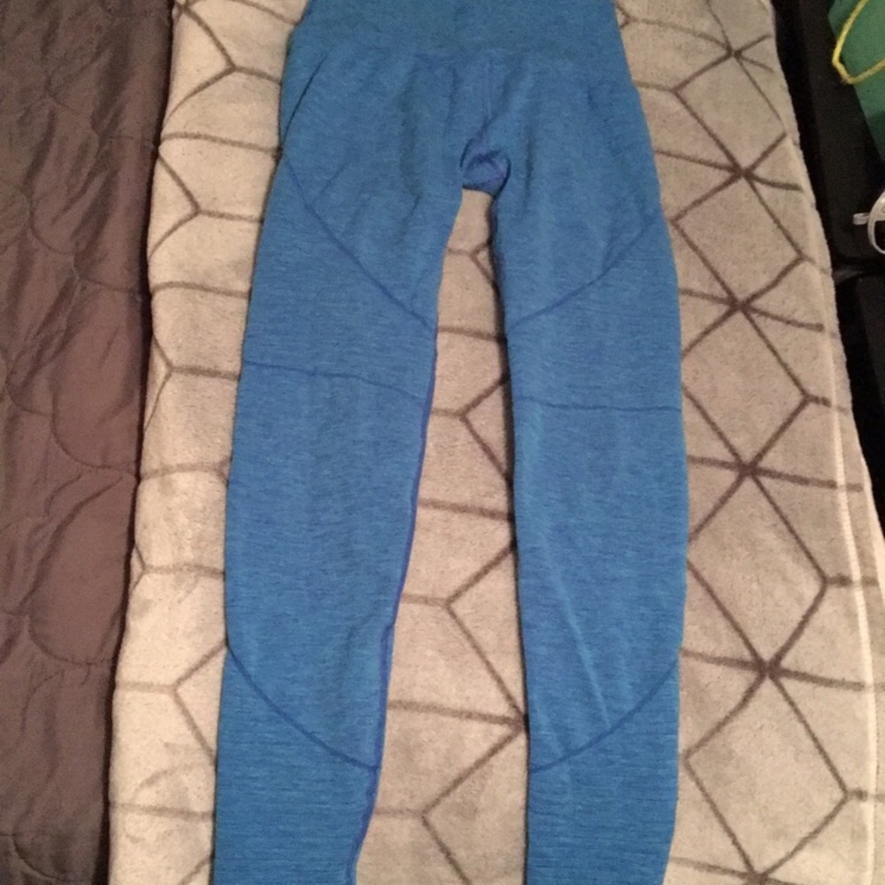 Alphalete revival leggings